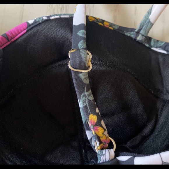 Veronica Beard Swim Suit - Picture 2 of 4